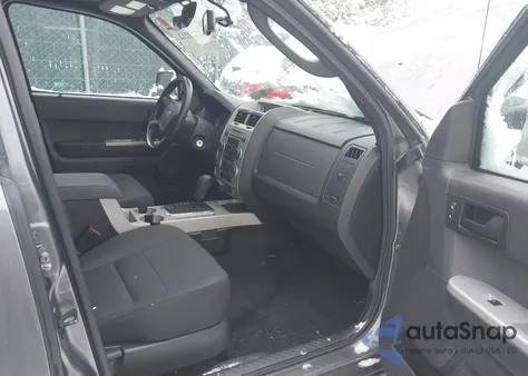 2010 Ford Escape Xlt из США, поврежденный, VIN 1FMCU9DG5AKD31350